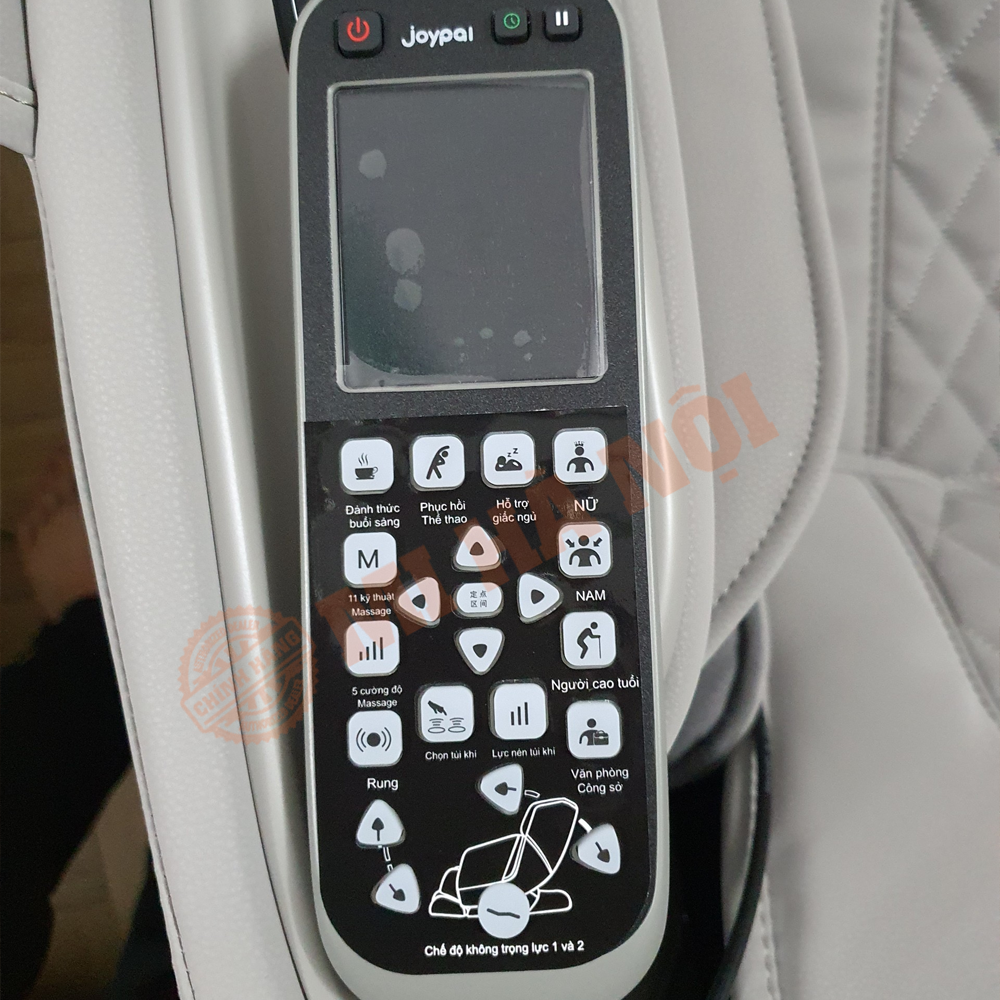 Bảng điều khiển của Ghế massage Joypal V1 được nâng cấp toàn diện