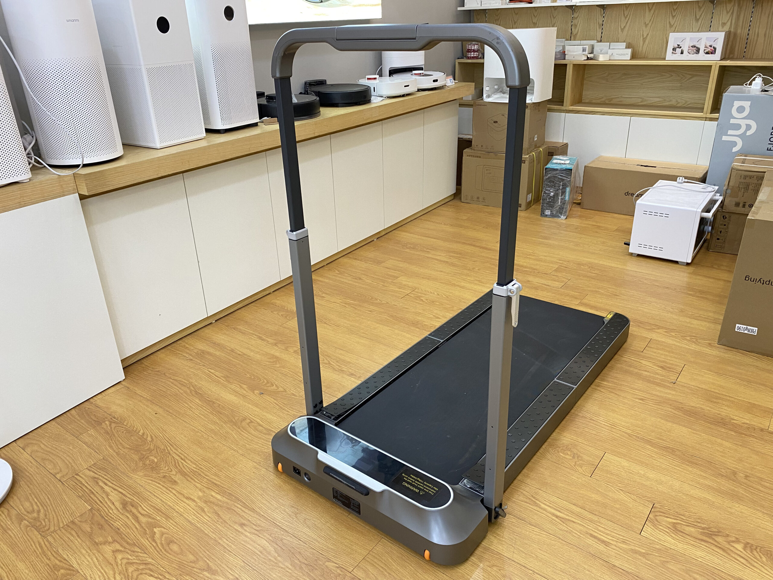 Máy chạy bộ Xiaomi R2 thực tế nhỏ gọn hơn tưởng tượng